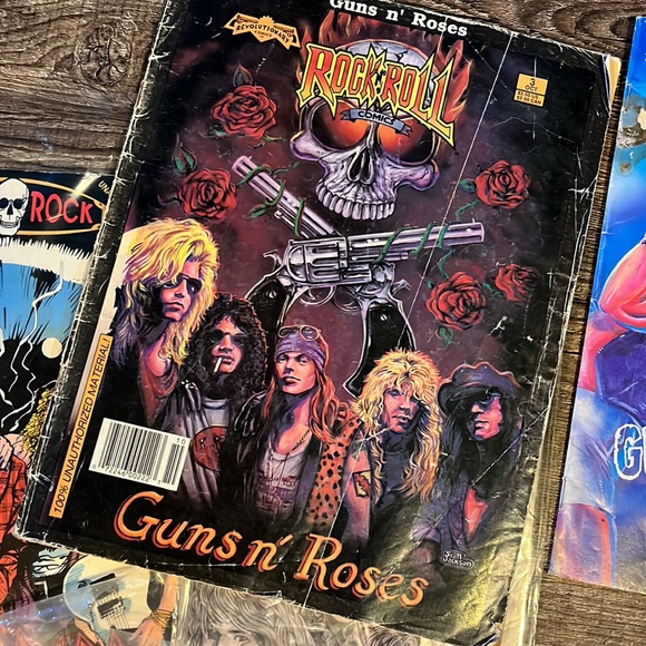 LOT of 9 Rock N Roll Comics NIRVANA QUEEN SEX Pistols - Picture 7 of 11